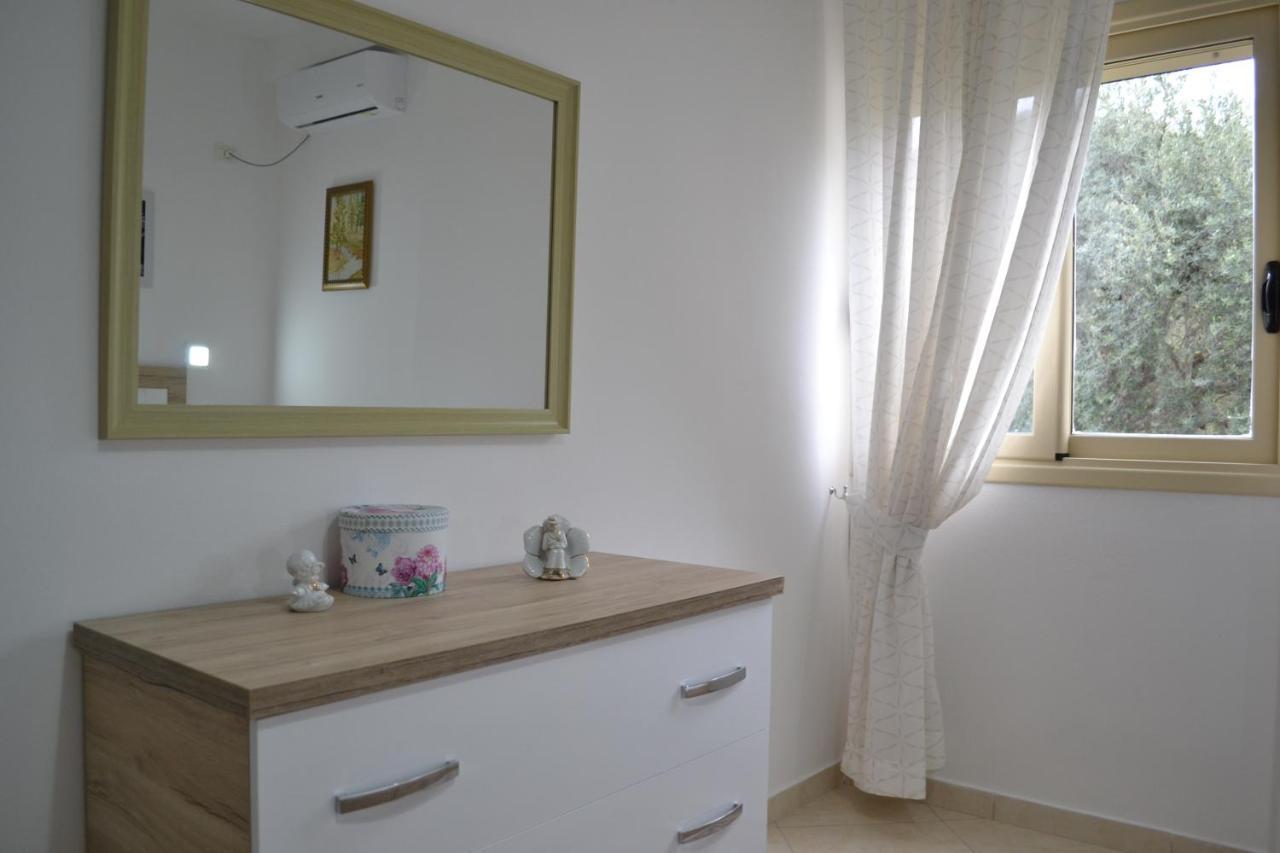 Flowers & Green 2 Bedrooms Apartment & Box Garage Wlora Zewnętrze zdjęcie
