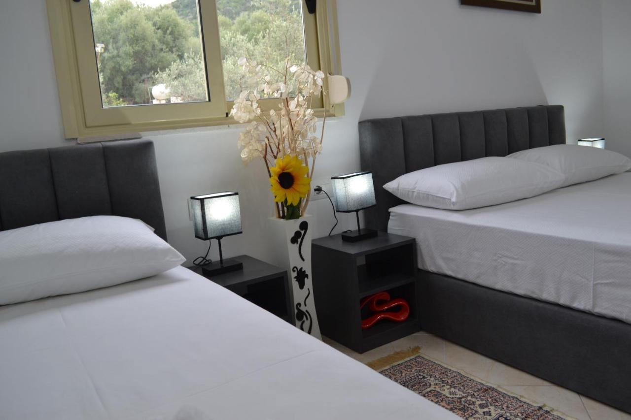 Flowers & Green 2 Bedrooms Apartment & Box Garage Wlora Zewnętrze zdjęcie